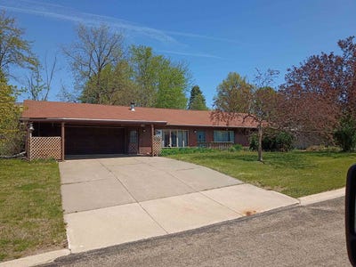 /international/us/133-mathilda-drive-stockton-il-110103416779/