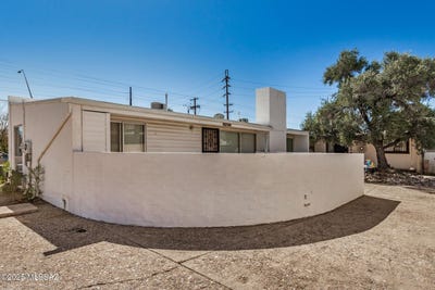 /international/us/2764-s-kolb-road-tucson-az-110098952692/