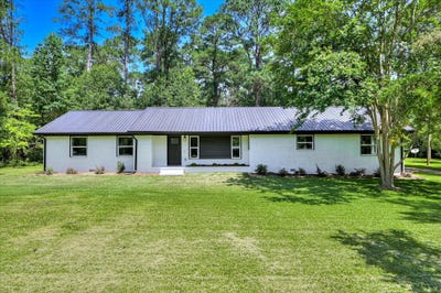 /international/us/1445-lincolnton-road-washington-ga-110107924596/