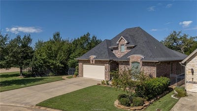 /international/us/5172-stonewater-loop-college-station-tx-110120498332/