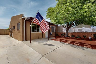 /international/us/1141-calle-mesquite-bernalillo-nm-110099894152/?lang=en