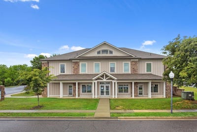 /international/us/221-osage-ln-waynesboro-va-110108392082/