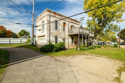 /international/us/108-s-huron-street-ypsilanti-mi-110120489068/
