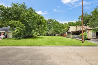 /international/us/205-thompson-street-waxahachie-tx-110108388661/