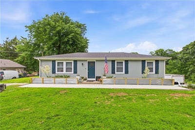 /international/us/240-s-100th-street-edwardsville-ks-110108568536/