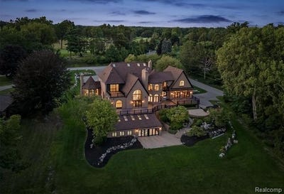 /international/us/5305-elmgate-bay-drive-orchard-lake-village-mi-110107398549/