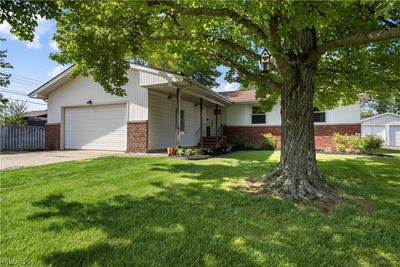 /international/us/835-columbia-drive-amherst-oh-110108193621/