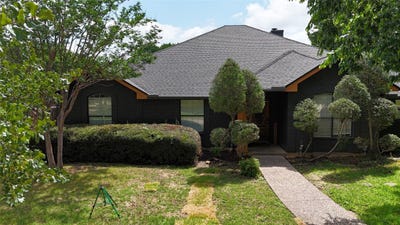 /international/us/104-creek-side-court-kennedale-tx-110108251492/