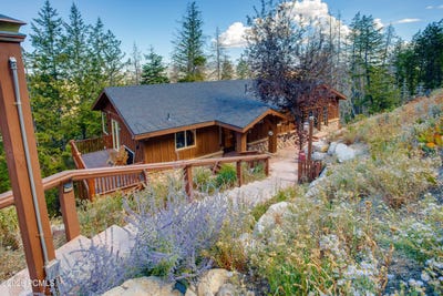 /international/us/390-matterhorn-drive-park-city-ut-110120063044/