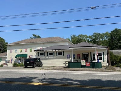 /international/us/608-atlantic-highway-northport-me-110103734342/