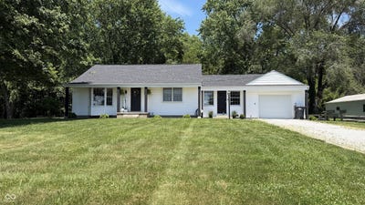 /international/us/10932-e-county-road-1025-n-seymour-in-110108574684/