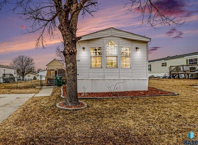 /international/us/901-n-doland-pl-sioux-falls-sd-110106259680/