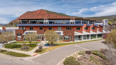 /international/us/2635-dolores-way-carbondale-co-110101066449/