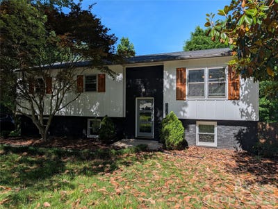 /international/us/3822-newhall-drive-nw-conover-nc-110108409320/