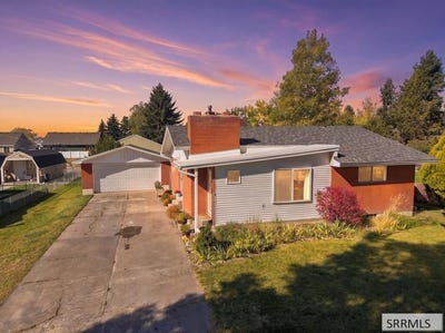 /international/us/10599-n-38-e-idaho-falls-id-110120460262/