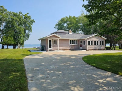 /international/us/536-n-w-gulliver-lake-gulliver-mi-110099508967/?lang=zh-tw
