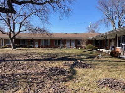 /international/us/24301-kelly-117-road-eastpointe-mi-110106922770/