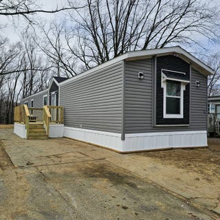 /international/us/3700-28th-street-sioux-city-ia-110107884777/