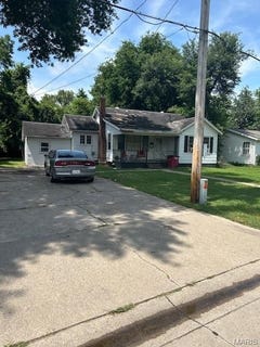 /international/us/1140-ruth-street-sikeston-mo-110100895631/