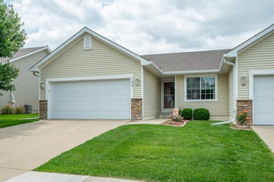 /international/us/168-se-sweetgrass-lane-pleasant-hill-ia-110100100066/