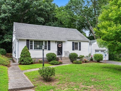/international/us/27-whitla-drive-worcester-ma-110100986874/