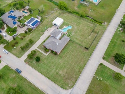 /international/us/605-lakeridge-drive-lavon-tx-110099584389/