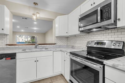 /international/us/1530-fort-johnson-road-charleston-sc-110105779822/