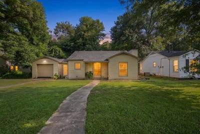 /international/us/1212-e-lantrip-kilgore-tx-110108689715/