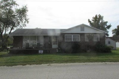/international/us/135-akin-st-lawrenceville-il-110109425068/