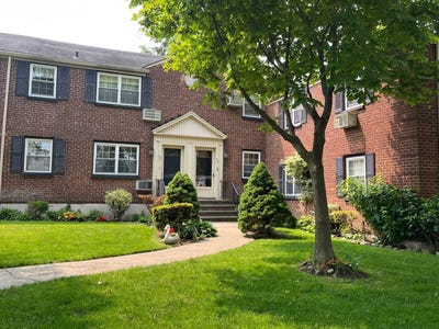 /international/us/210-12-69th-ave-bayside-ny-110100267314/