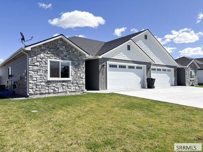 /international/us/453-rocky-mountain-avenue-shelley-id-110110167253/