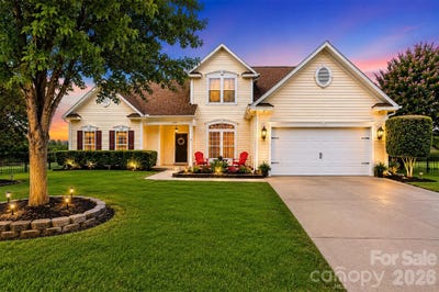 /international/us/12610-skymaster-court-charlotte-nc-110108478809/