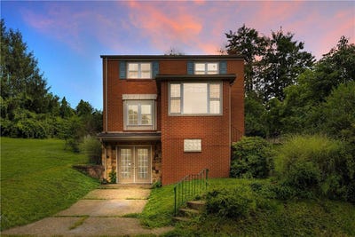 /international/us/401-lecanto-ave-east-mckeesport-pa-110119623599/