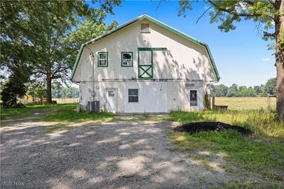 /international/us/40175-banks-road-grafton-oh-110101021240/?lang=en