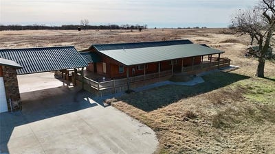 /international/us/1774-n-376-road-okemah-ok-110107257711/