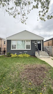 /international/us/4553-s-leclaire-avenue-chicago-il-110107434165/