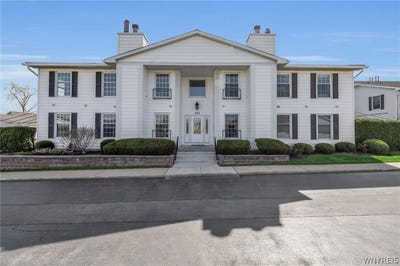 /international/us/660-youngs-road-amherst-ny-110107853069/