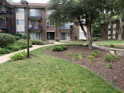 /international/us/5s070-pebblewood-lane-naperville-il-110108027399/