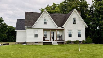 /international/us/502-cowan-road-locke-ny-110107087360/
