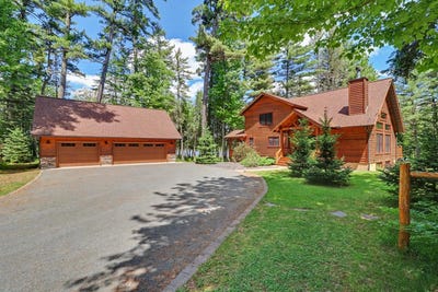 /international/us/8004-5-four-mile-lake-rd-three-lakes-wi-110108616006/?lang=th