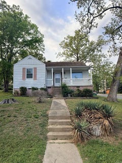 /international/us/4300-w-9th-street-little-rock-ar-110107244739/