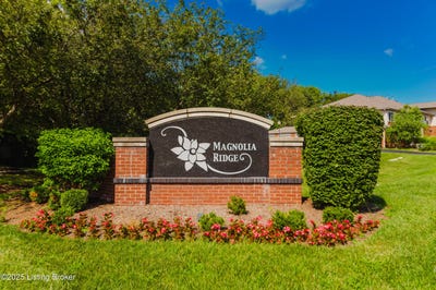 /international/us/9500-magnolia-ridge-dr-louisville-ky-110101260445/