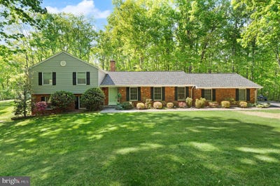 /international/us/3430-courtney-school-road-midland-va-110107720191/
