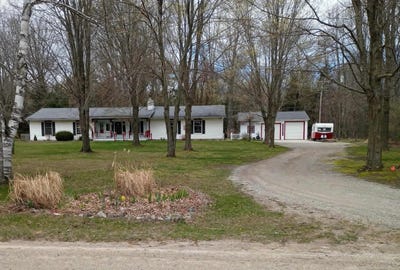 /international/us/3390-old-orchard-lane-lexington-mi-110107764736/