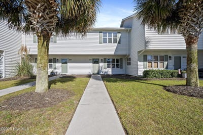 /international/us/8817-janell-court-emerald-isle-nc-110107751431/