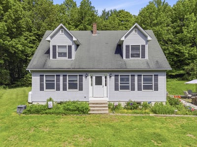 /international/us/1079-gardiner-road-wiscasset-me-110108664469/