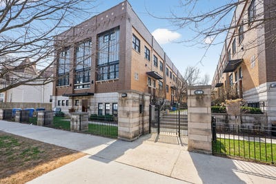 /international/us/2060-n-stave-street-chicago-il-110107077010/