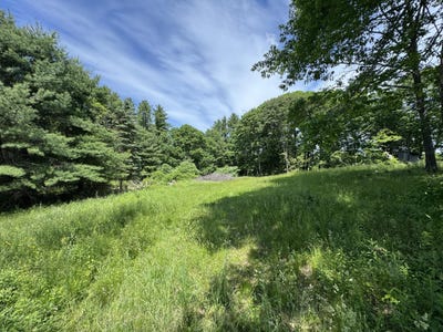 /international/us/county-road-gorham-me-110108661066/