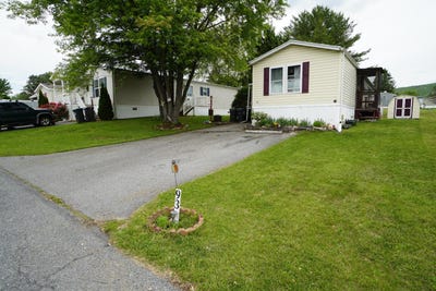 /international/us/93-nashua-street-walnutport-pa-110100258586/