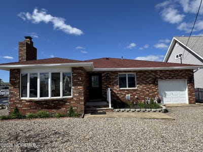 /international/us/31-navarra-drive-brick-nj-110108470406/